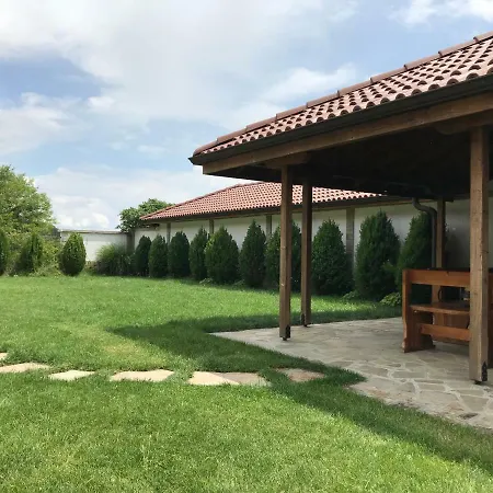 Стаи За Гости “Николови”
